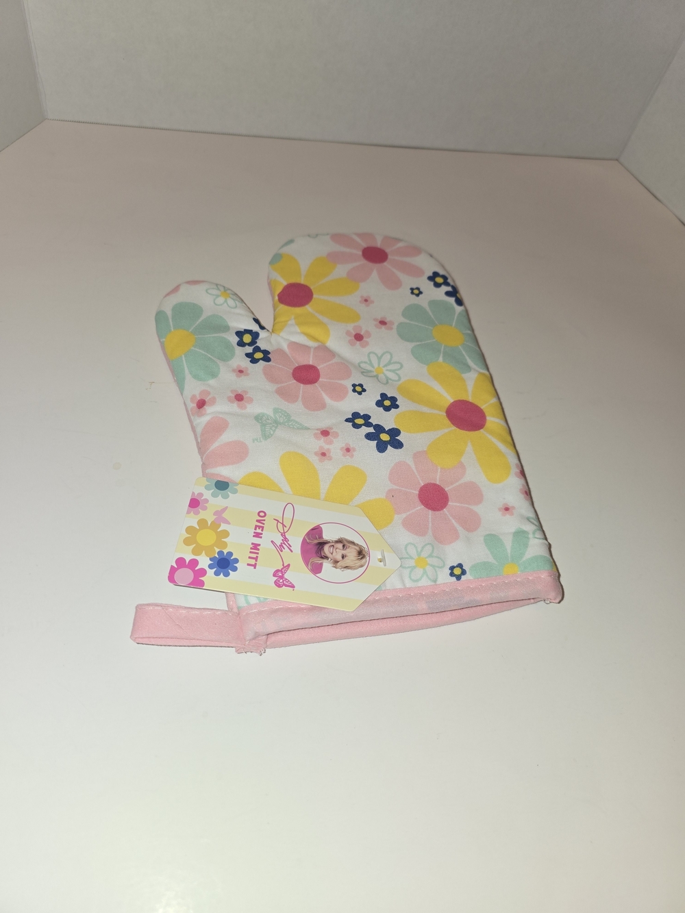 Dolly Oven Mitt with Flowers